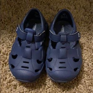 Toddler water shoes